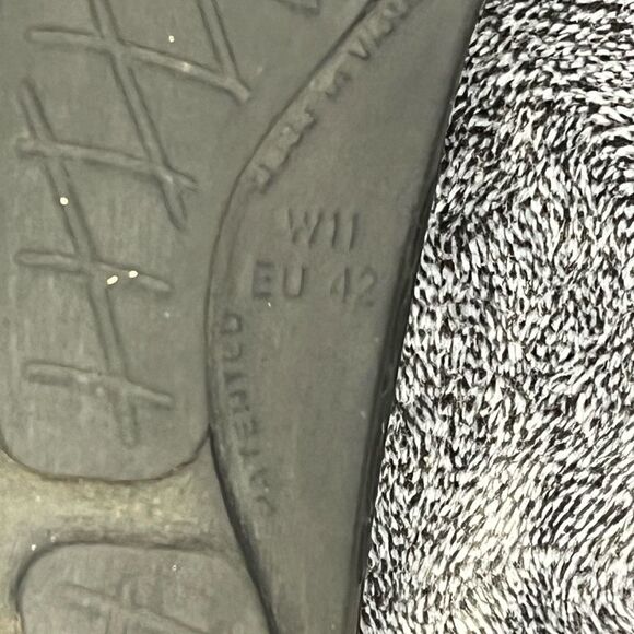 OOFOS Women Flip Flop Size 11 - Picture 5 of 5